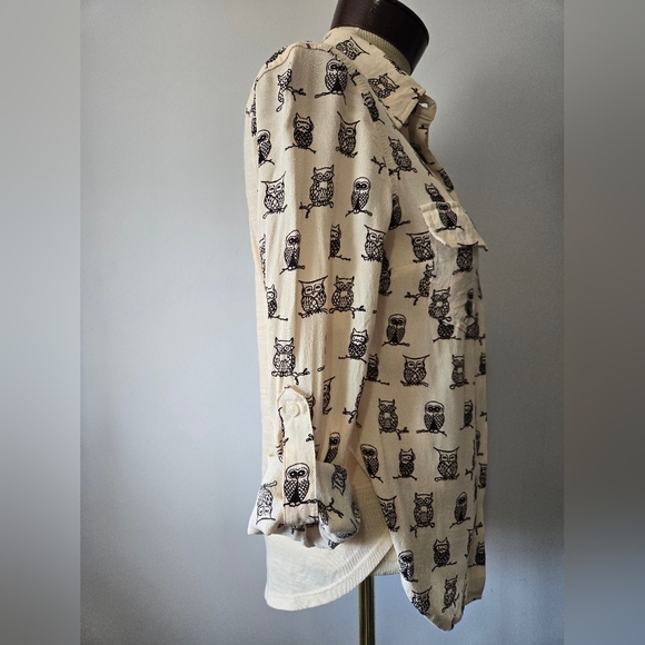 PORRIDGE ANTHROPOLOGIE Cream Owl Print Button-Up Shirt. Size Small - Picture 8 of 13